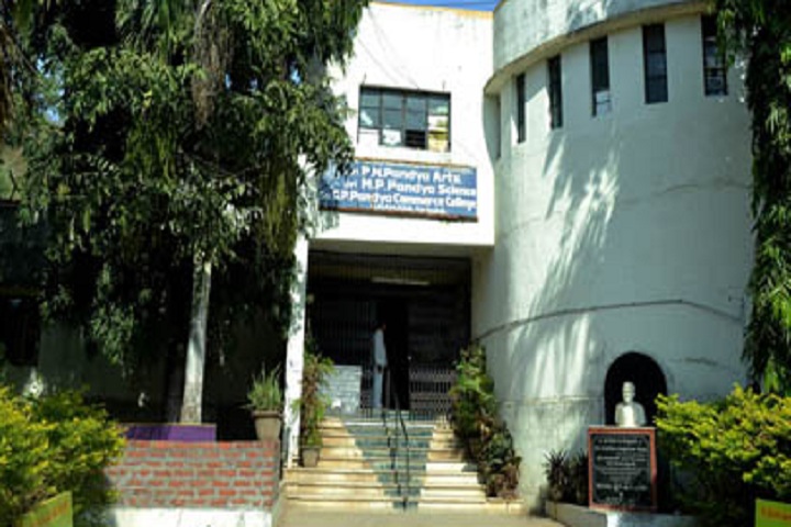 https://cache.careers360.mobi/media/colleges/social-media/media-gallery/22874/2019/6/14/Campus view of UKV Mahila Arts and Home Science College Keshod_Campus-view.jpg